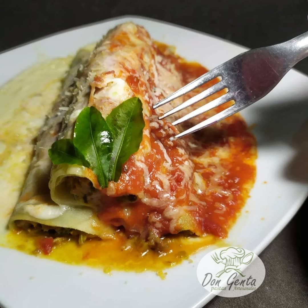 12 Canelones + 2 Salsas + 1 Crema + 1 Queso